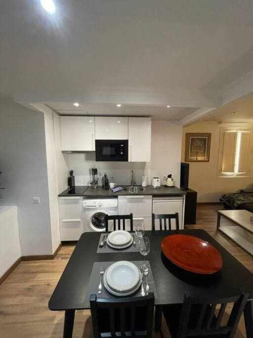 Apartamento IV Alcalaretiro Ideal Parejas Madrid Esterno foto