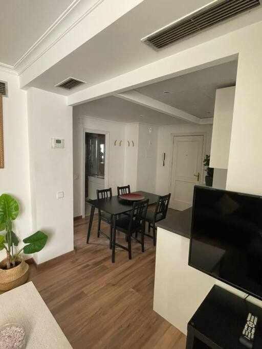 Apartamento IV Alcalaretiro Ideal Parejas Madrid Esterno foto